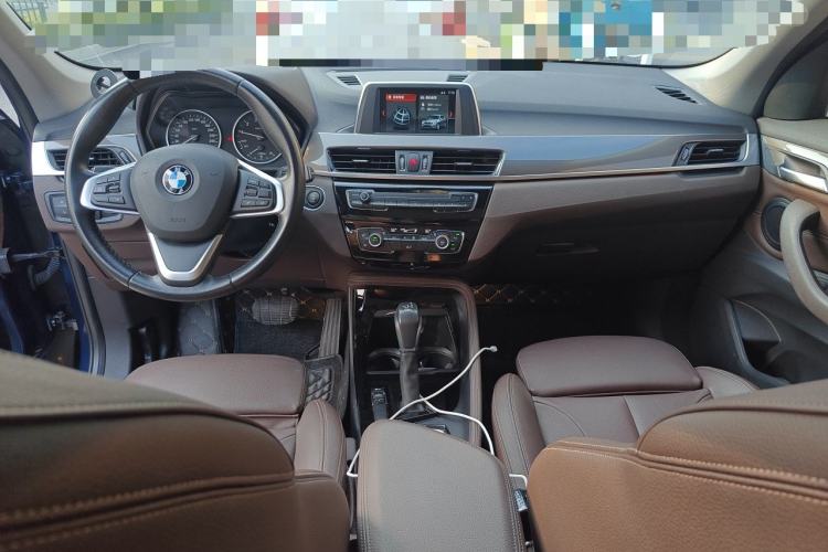 Used BMW X1 2018 sDrive18Li Luxury Model Center Console