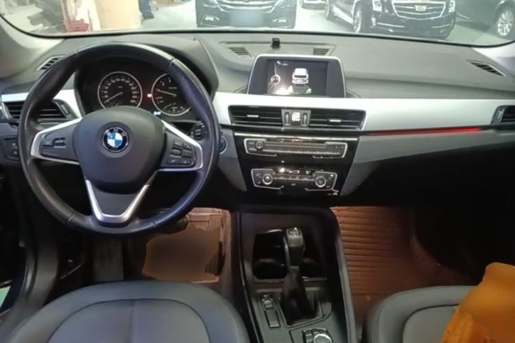 Used BMW X1 2018 sDrive18Li Fashion Model Center Console