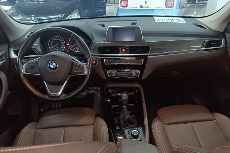 Used BMW X1 2018 sDrive18Li Luxury Model Center Console