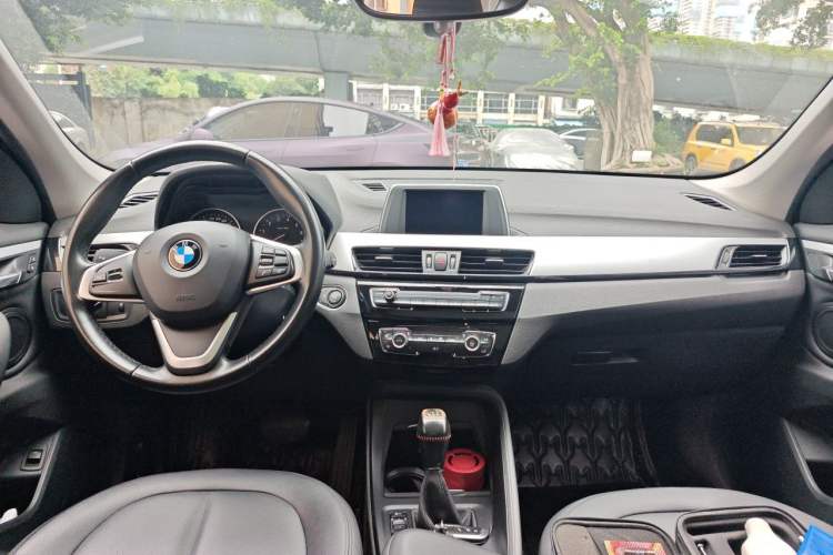 Used BMW X1 2018 sDrive20Li Leading Model Center Console