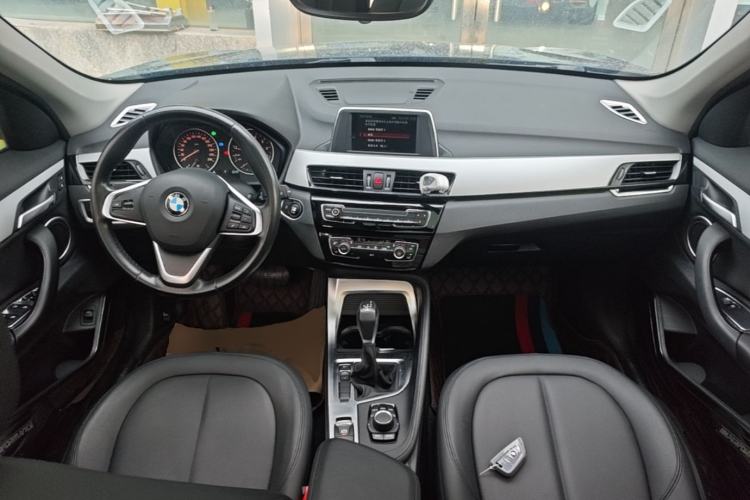 Used BMW X1 2018 sDrive20Li Leading Model Center Console