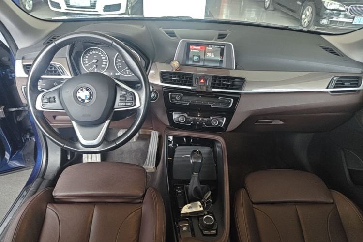 Used BMW X1 2018 sDrive18Li Luxury Model Center Console