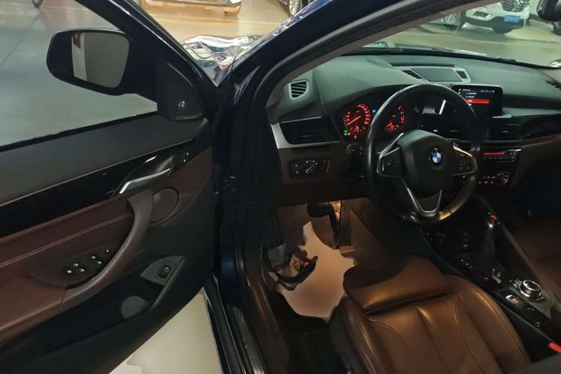 Used BMW X1 2018 xDrive20Li Luxury Edition Driver Seat