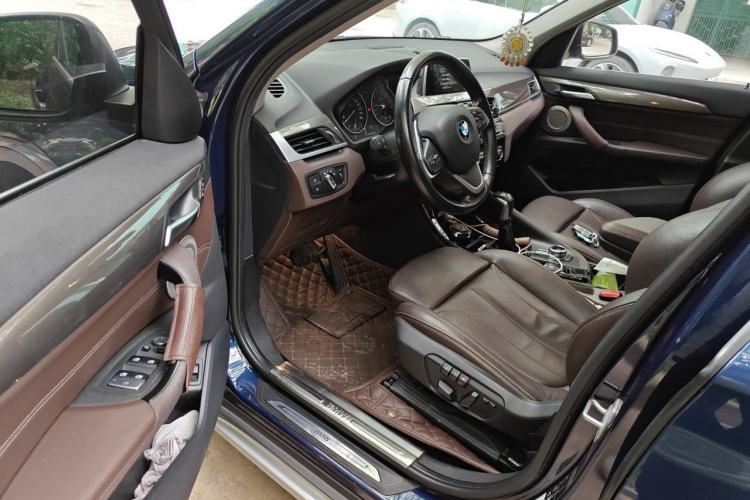 Used BMW X1 2018 xDrive20Li Luxury Edition Driver Seat