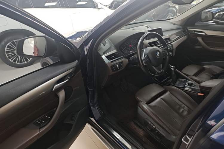 Used BMW X1 2018 sDrive18Li Luxury Model Driver Seat