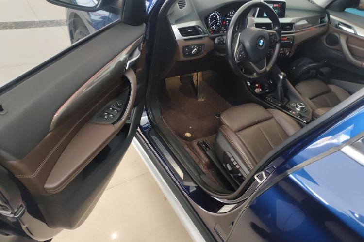 Used BMW X1 2018 xDrive20Li Luxury Edition Driver Seat