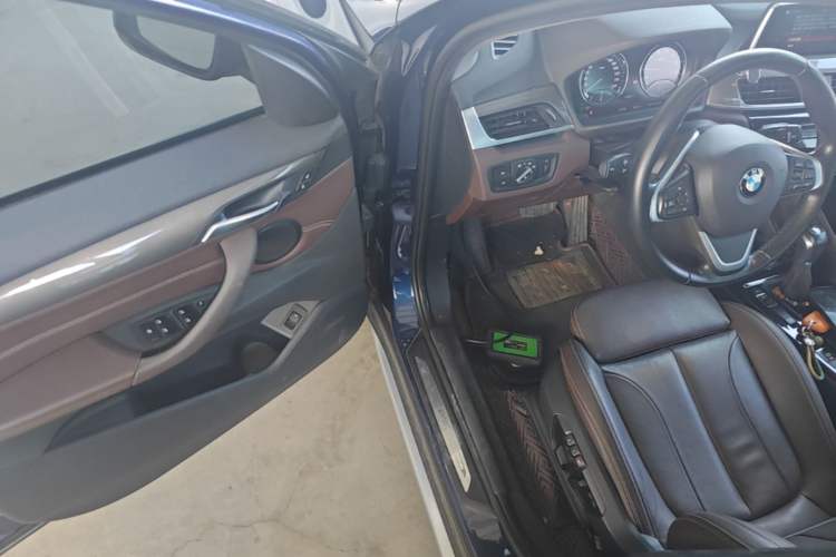 Used BMW X1 2018 xDrive20Li Luxury Edition Driver Seat