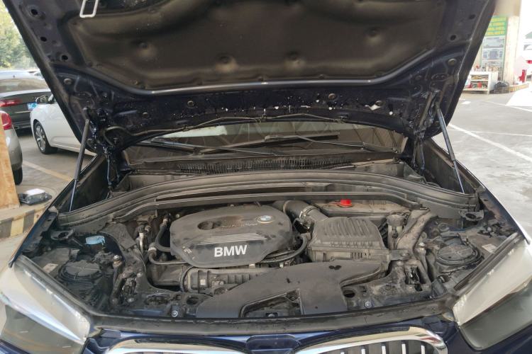 Used BMW X1 2018 sDrive18Li Fashion Model Engine Bay