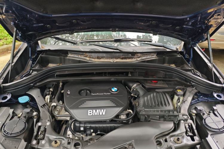 Used BMW X1 2018 sDrive18Li Fashion Model Engine Bay
