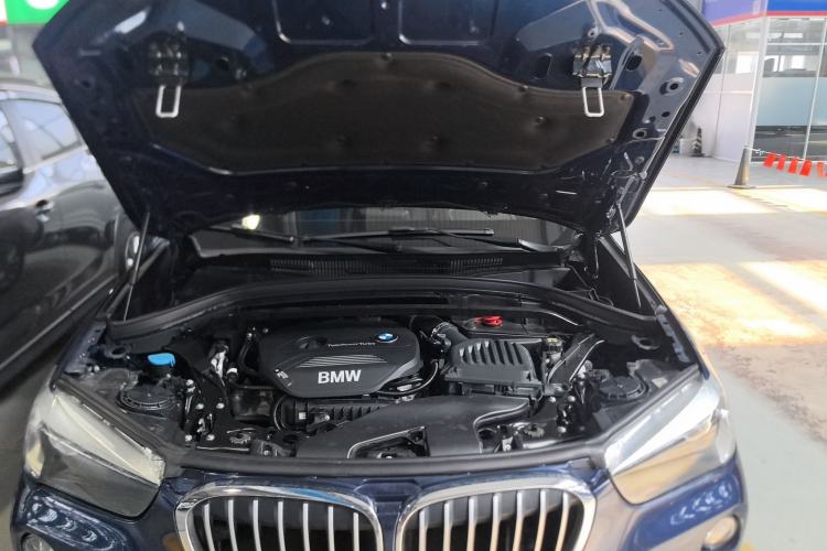 Used BMW X1 2018 sDrive18Li Fashion Model Engine Bay
