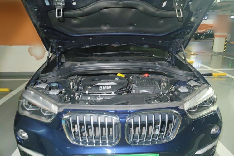 Used BMW X1 2018 xDrive20Li Luxury Edition Engine Bay