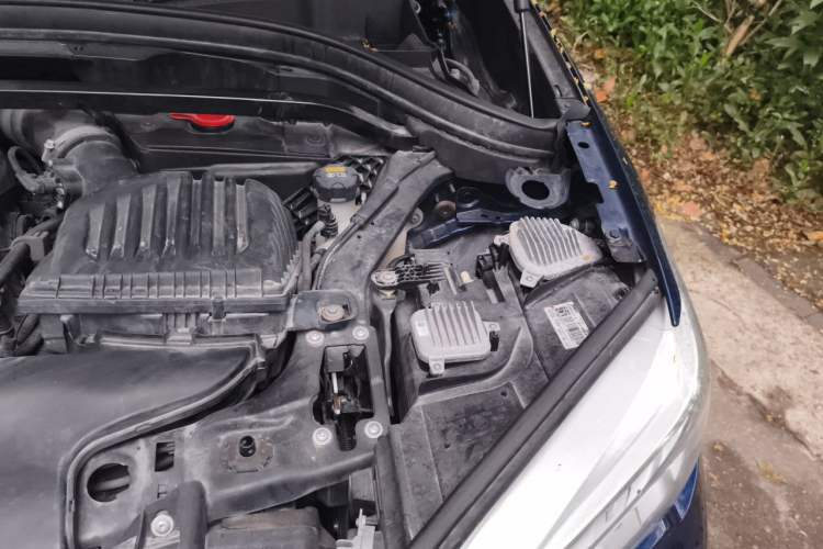 Used BMW X1 2018 sDrive18Li Luxury Model Engine Bay Left
