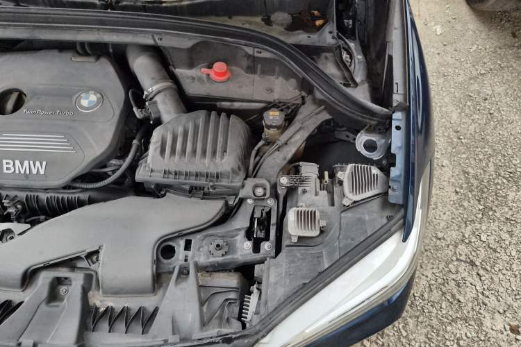 Used BMW X1 2018 sDrive20Li Leading Model Engine Bay Left