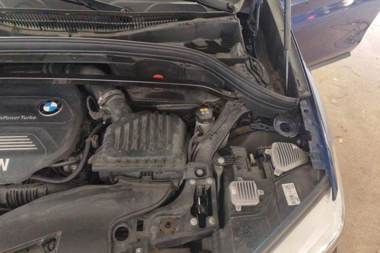 Used BMW X1 2018 xDrive20Li Luxury Edition Engine Bay Left