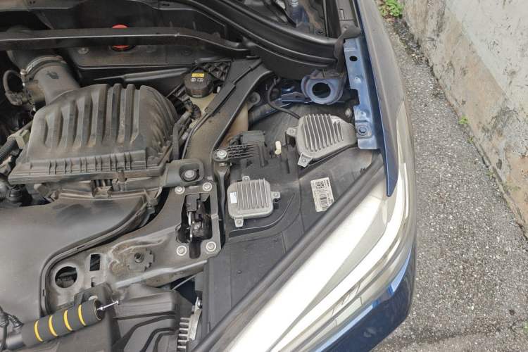 Used BMW X1 2018 sDrive20Li Leading Model Engine Bay Left
