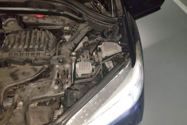 Used BMW X1 2018 xDrive20Li Luxury Model Engine Bay Left