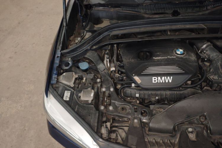 Used BMW X1 2018 sDrive20Li Leading Model Engine Bay Right