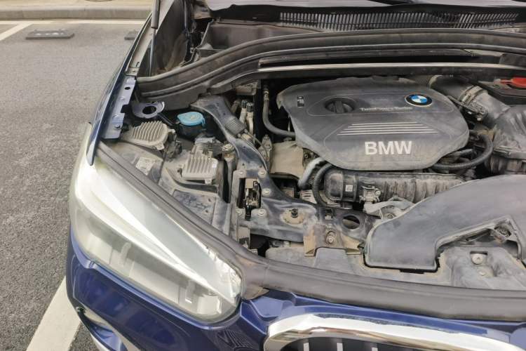 Used BMW X1 2018 sDrive18Li Luxury Model Engine Bay Right