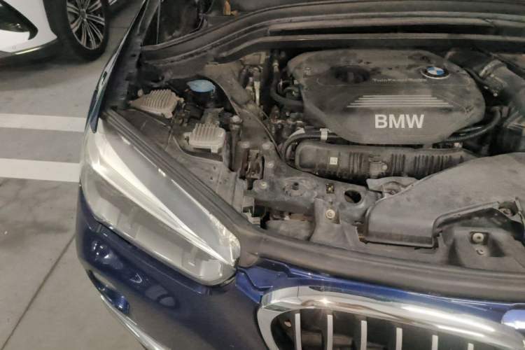 Used BMW X1 2018 sDrive20Li Leading Model Engine Bay Right