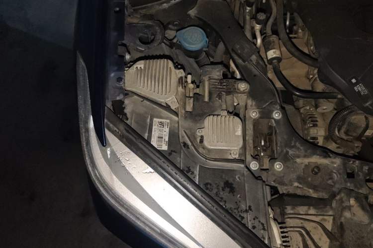 Used BMW X1 2018 sDrive18Li Luxury Model Engine Bay Right