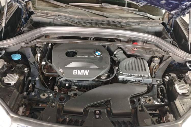 Used BMW X1 2018 sDrive18Li Luxury Model Engine Bay