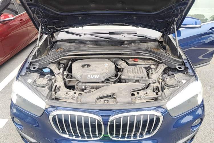 Used BMW X1 2018 sDrive18Li Fashion Model Engine Bay