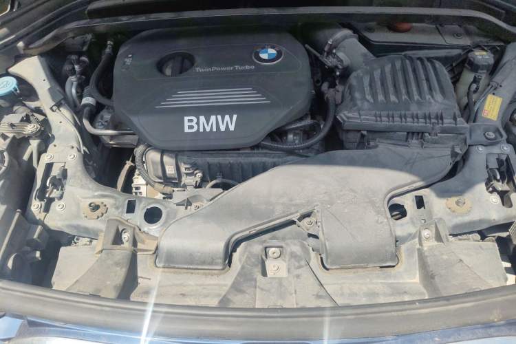 Used BMW X1 2018 sDrive18Li Fashion Model Engine Bay