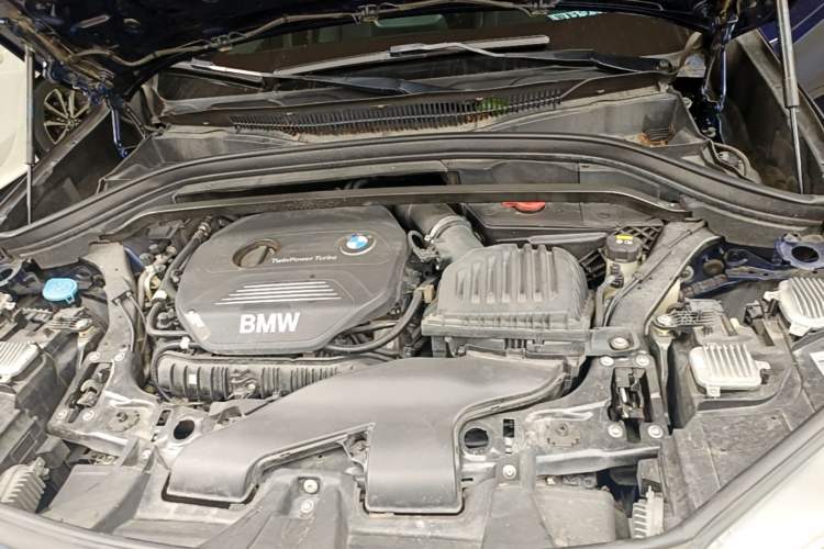 Used BMW X1 2018 sDrive20Li Leading Model Engine Bay