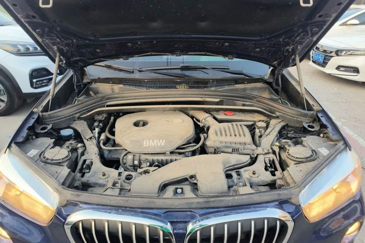 Used BMW X1 2018 sDrive18Li Fashion Model Engine Bay
