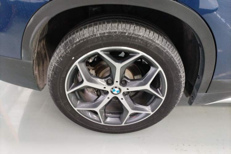 Used BMW X1 2018 sDrive18Li Luxury Model Exterior 3