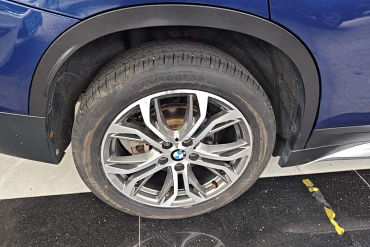 Used BMW X1 2018 sDrive20Li Leading Model Exterior 5