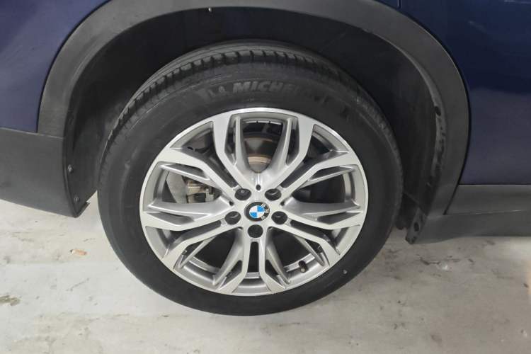 Used BMW X1 2018 sDrive20Li Leading Model Exterior 5