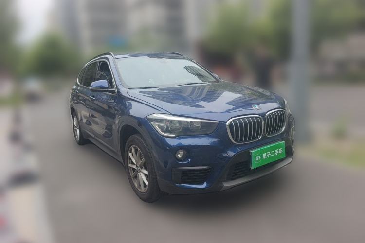 Used BMW X1 2018 sDrive18Li Fashion Model Front Right 45 Deg