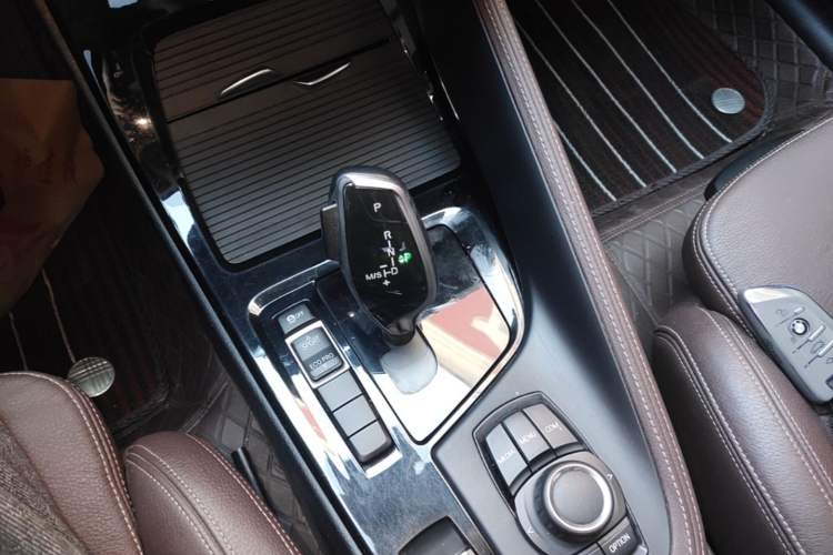 Used BMW X1 2018 sDrive18Li Luxury Model Gear Lever