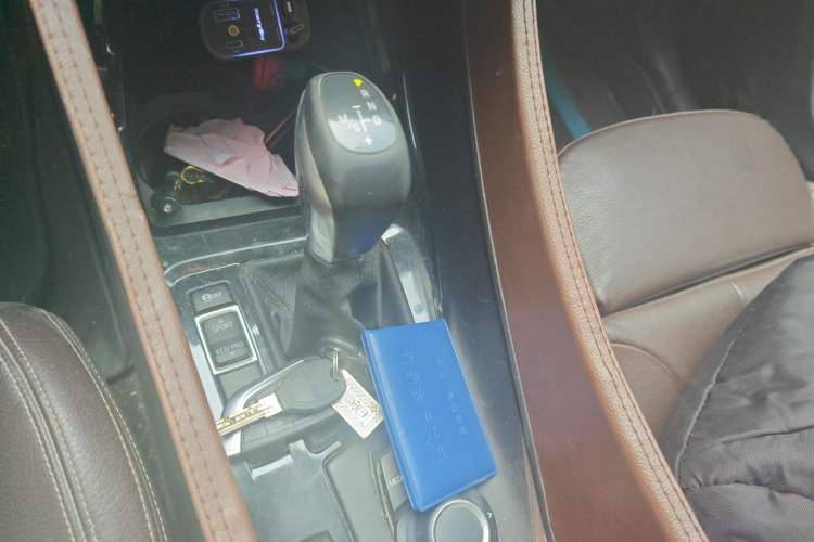 Used BMW X1 2018 sDrive18Li Luxury Model Gear Lever