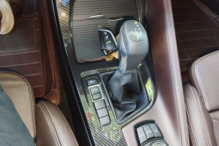 Used BMW X1 2018 sDrive18Li Luxury Model Gear Lever