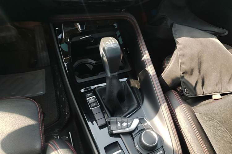 Used BMW X1 2018 sDrive18Li Luxury Model Gear Lever