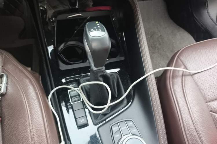 Used BMW X1 2018 xDrive20Li Luxury Edition Gear Lever