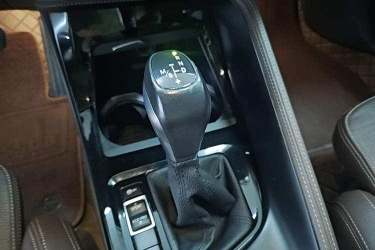 Used BMW X1 2018 sDrive18Li Luxury Model Gear Lever