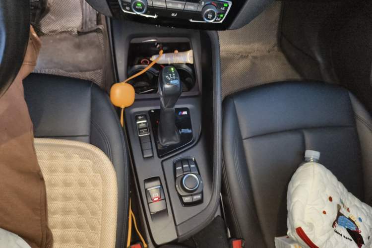 Used BMW X1 2018 sDrive20Li Leading Model Gear Lever