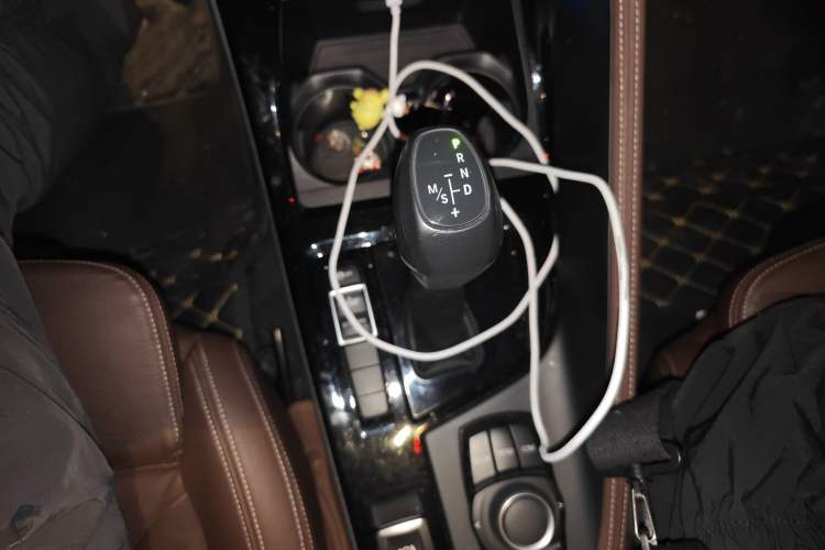 Used BMW X1 2018 sDrive18Li Luxury Model Gear Lever