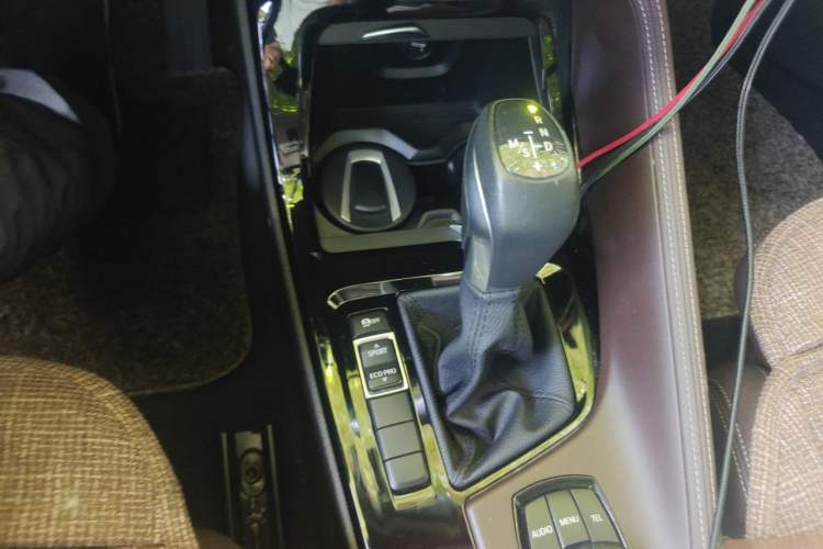 Used BMW X1 2018 sDrive18Li Luxury Model Gear Lever