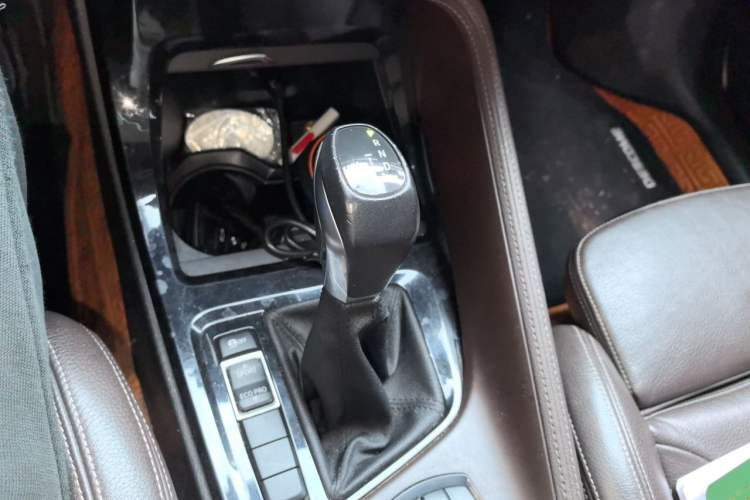 Used BMW X1 2018 sDrive18Li Luxury Model Gear Lever