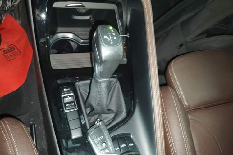 Used BMW X1 2018 sDrive18Li Luxury Model Gear Lever