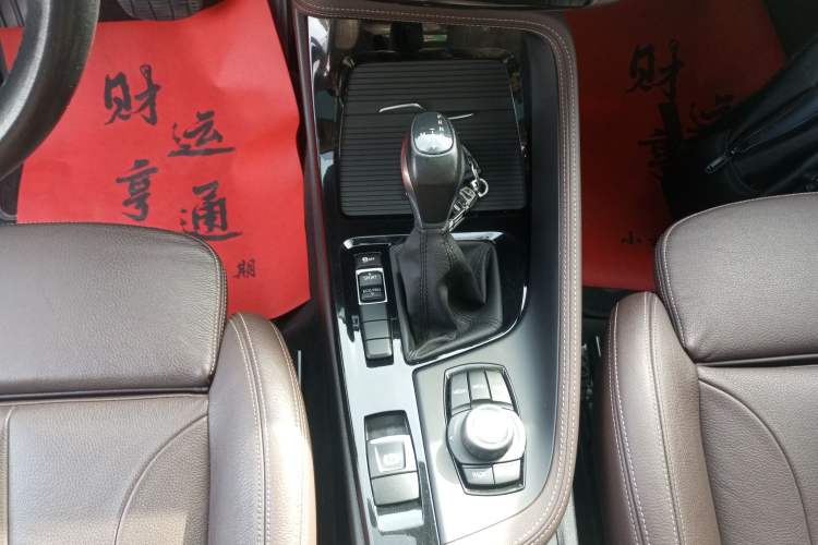 Used BMW X1 2018 sDrive18Li Luxury Model Gear Lever