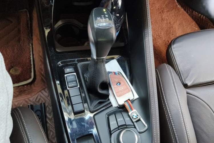 Used BMW X1 2018 sDrive18Li Luxury Model Gear Lever