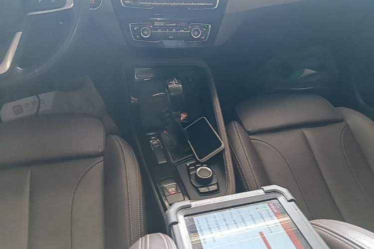 Used BMW X1 2018 sDrive18Li Luxury Model Gear Lever