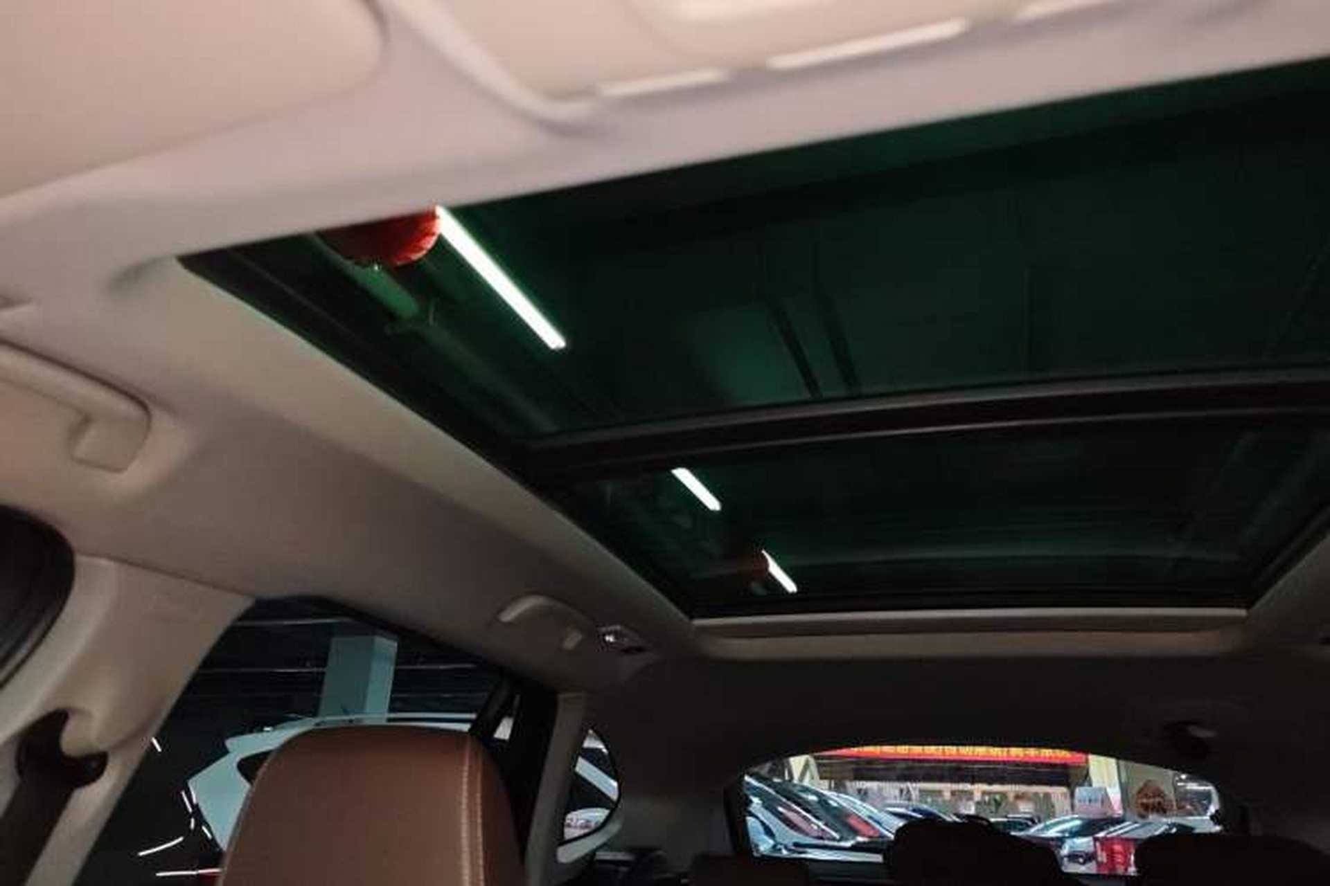Used BMW X1 2018 xDrive20Li Luxury Edition Headliner