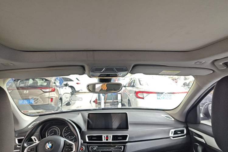 Used BMW X1 2018 sDrive20Li Leading Model Headliner