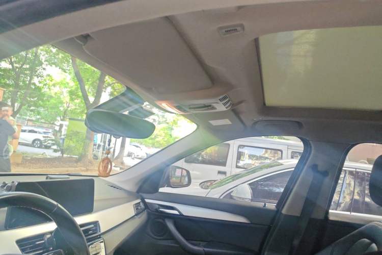 Used BMW X1 2018 sDrive20Li Leading Model Headliner